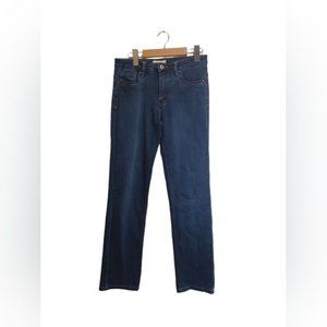 2016 by Parasuco Montreal Jean